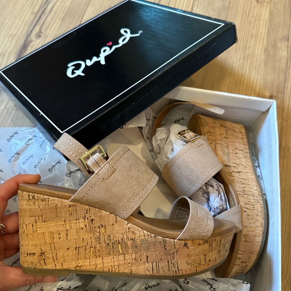 Brand New Qupid The Ellie Wedge